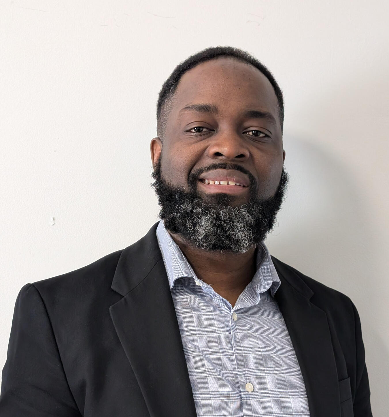 Lazarus Kaoma - Accountant